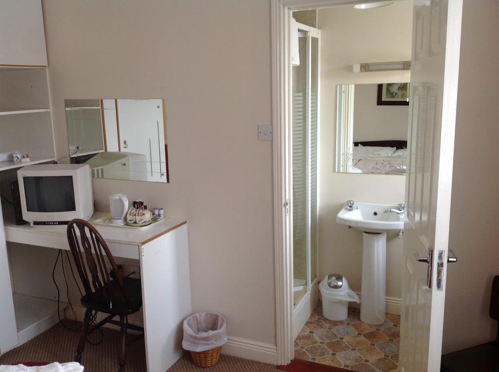 Drummin House Westport Room photo